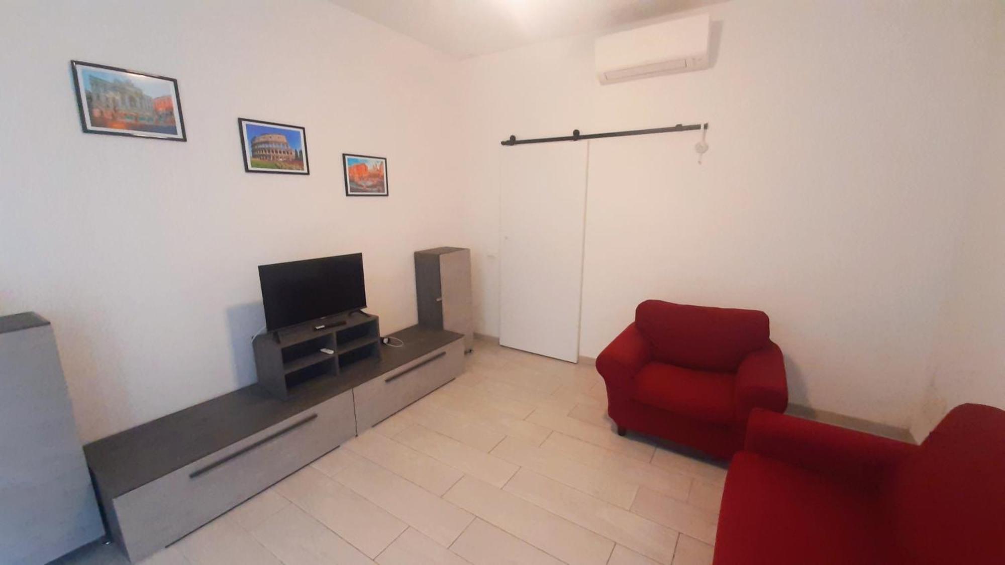 Апартаменти Comfy&Cozy Flat In Fiumicino Center Екстер'єр фото